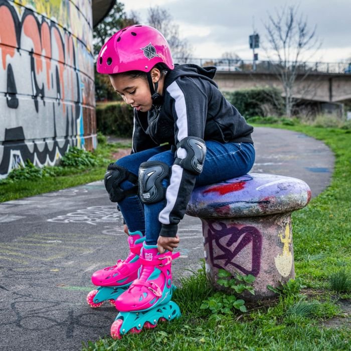 Pink Roller Skates - Image 2
